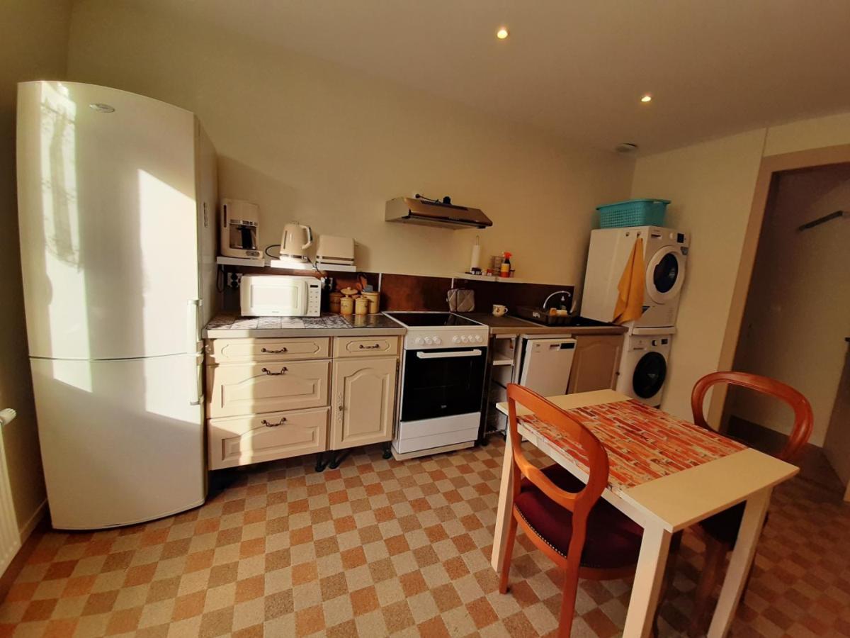 Le Plain Pied Sur Place Le Mêle-sur-Sarthe Exterior foto